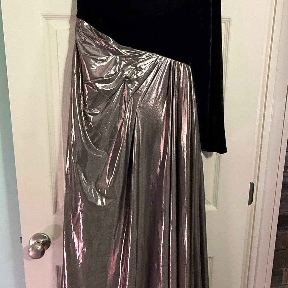 Metallic Silver one Shoulder Velvet Evening Dress